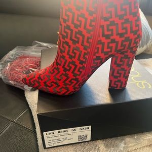 Shoe Dazzle ankle boots, brand new with